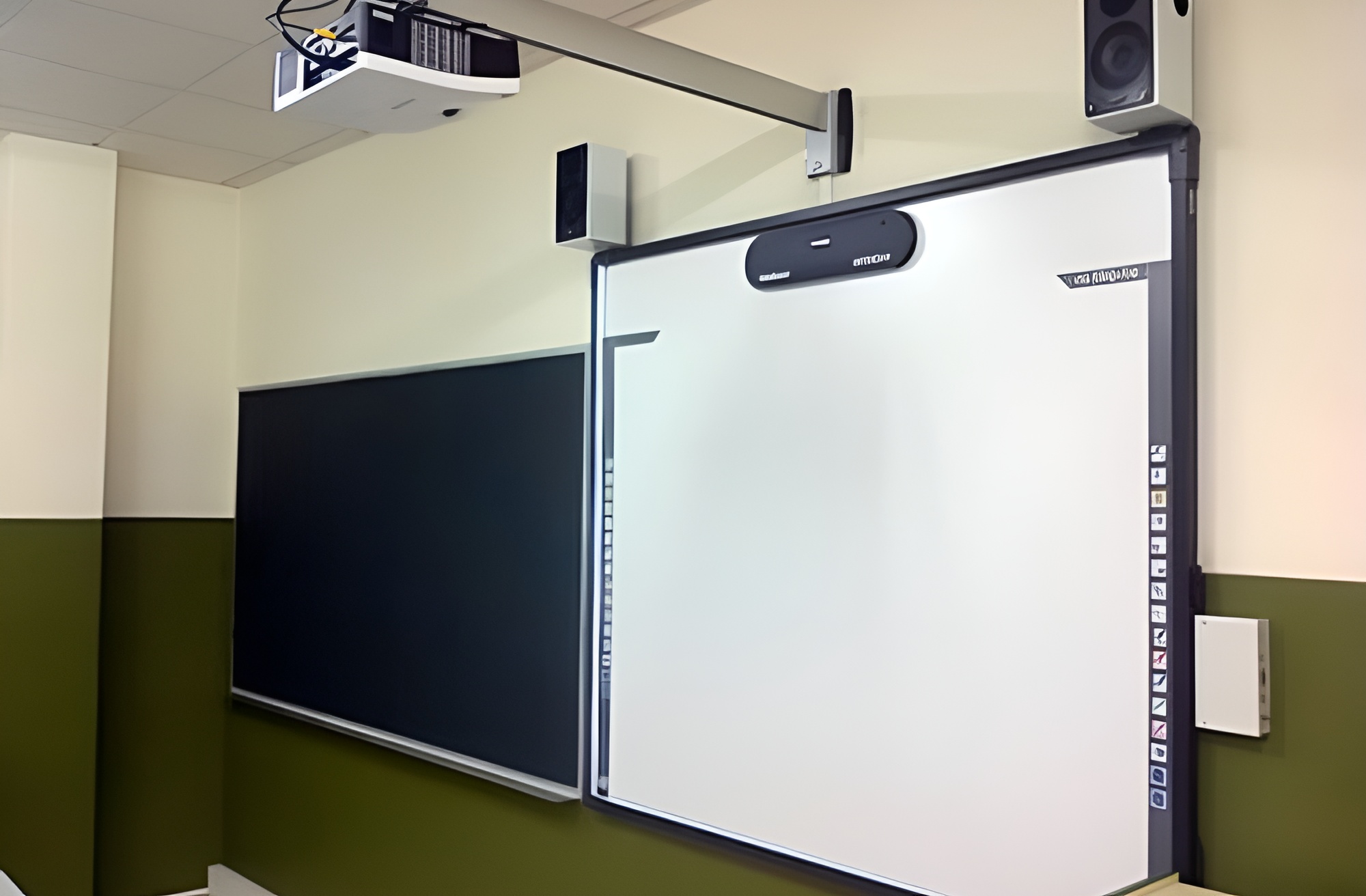 Instalación de Pizarras Digitales Interactivas